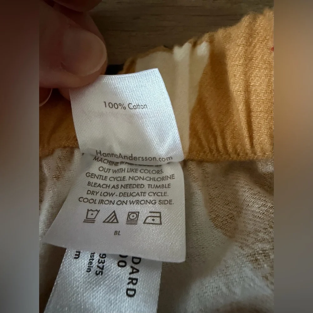 Hanna Andersson winter Christmas tree cozy flannel pajamas button up set - small - Picture 8 of 11